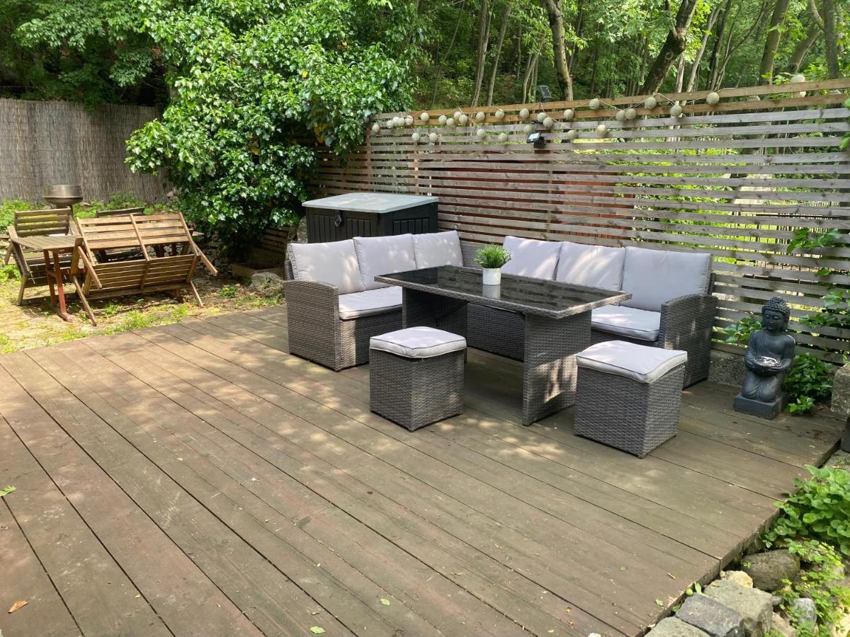 Rustic Cottage & Garden Retreat On Buda Hilltop ブダペスト エクステリア 写真