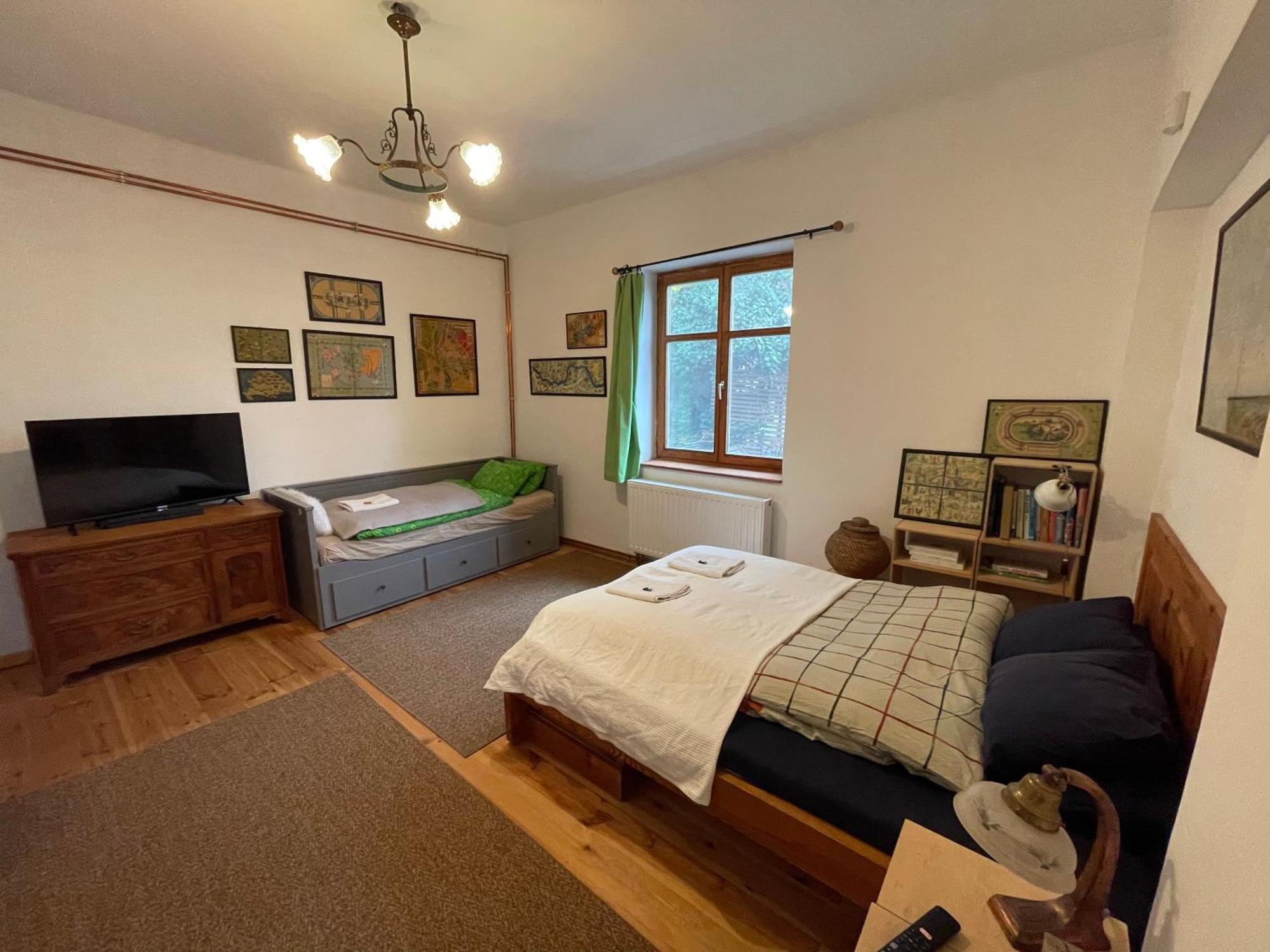 Rustic Cottage & Garden Retreat On Buda Hilltop ブダペスト エクステリア 写真